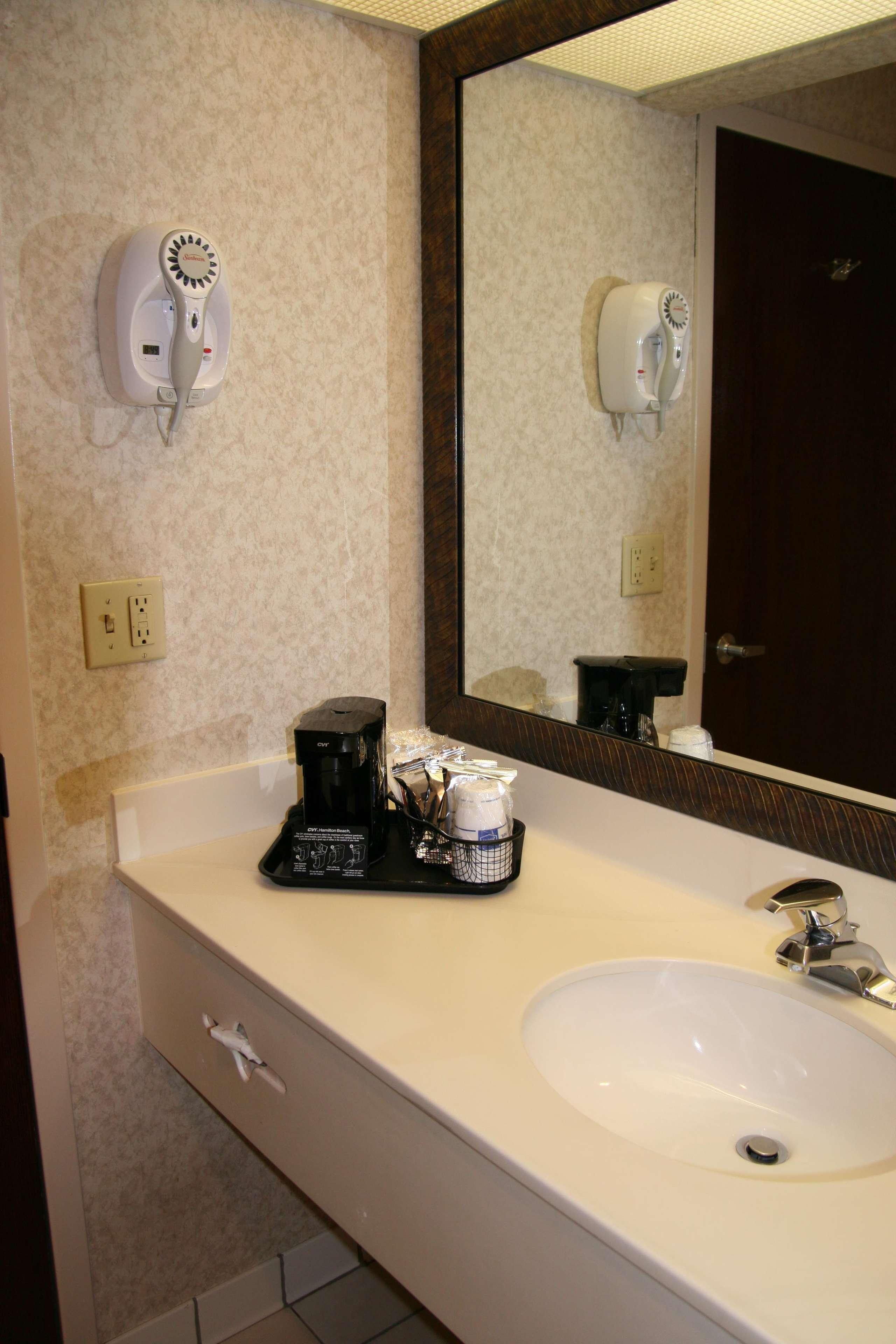 Hampton Inn Greensboro Airport Quarto foto