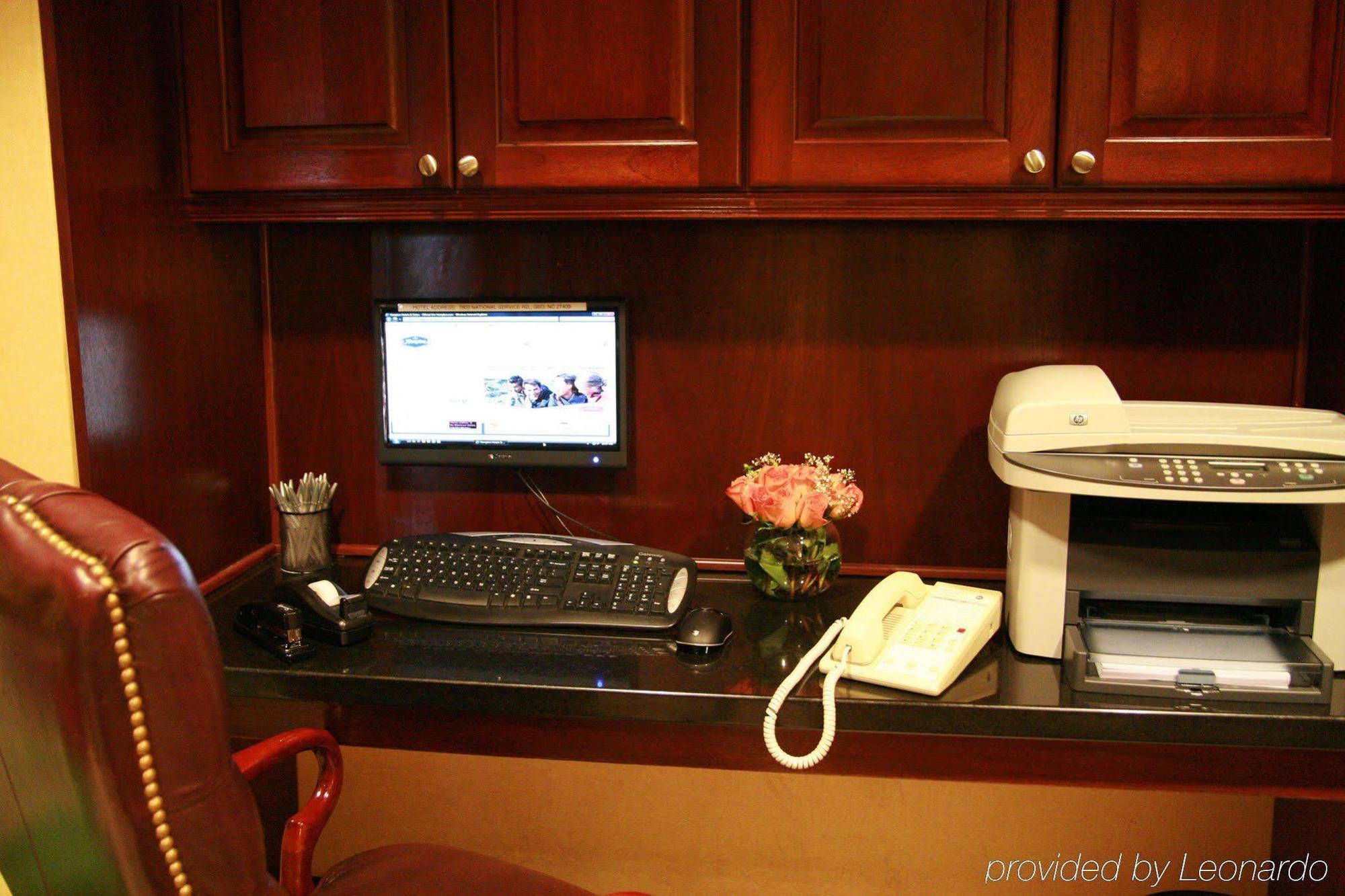 Hampton Inn Greensboro Airport Instalações foto
